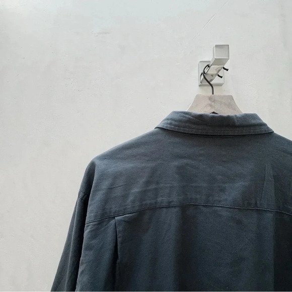 Mutual Weave || Men's Long Sleeve Buttoned Down in Dark Slate XL - Picture 7 of 10